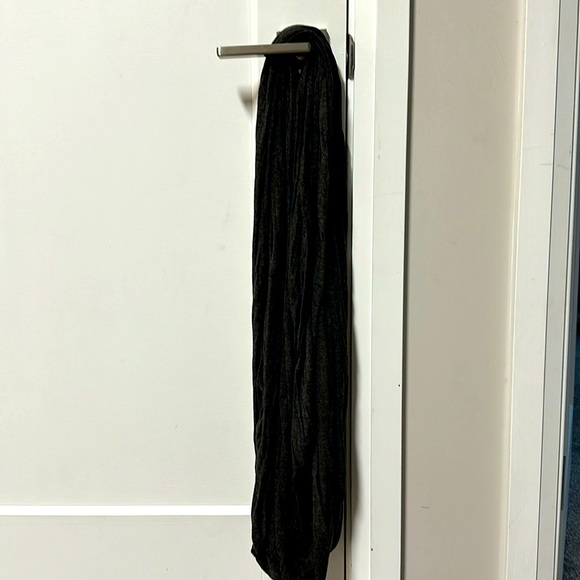Reitmans infinity scarf O/S - Picture 1 of 2
